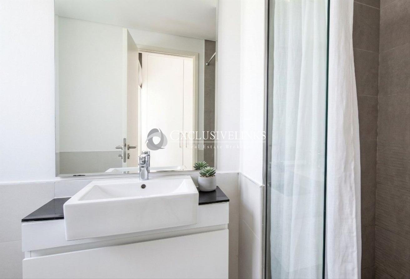 Spacious | Unfurnished | Available by 1st Oct photo 8