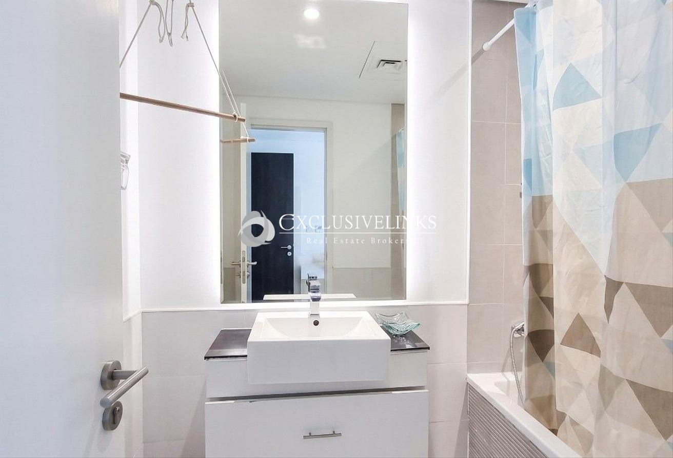 Spacious | Unfurnished | Available by 1st Oct photo 9