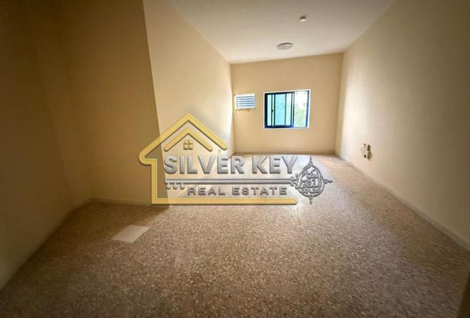 70702743 - Property Image 3