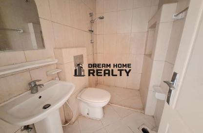 Apartment - 3 Bedrooms - 3 Bathrooms for rent in Future tower 2 - Al Khan - Sharjah