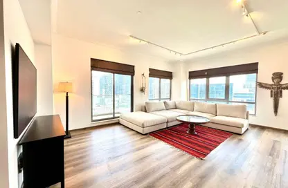 Apartment - 1 Bedroom - 2 Bathrooms for sale in South Ridge 5 - South Ridge - Downtown Dubai - Dubai