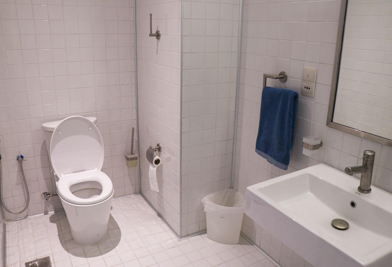 Large furnished studio for rent in Tecom photo 9