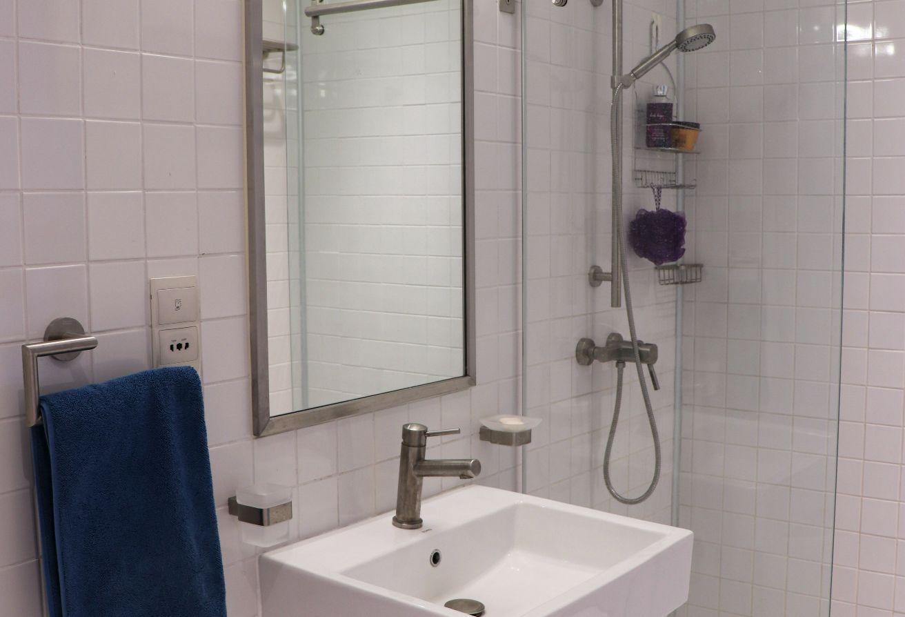 Large furnished studio for rent in Tecom photo 10