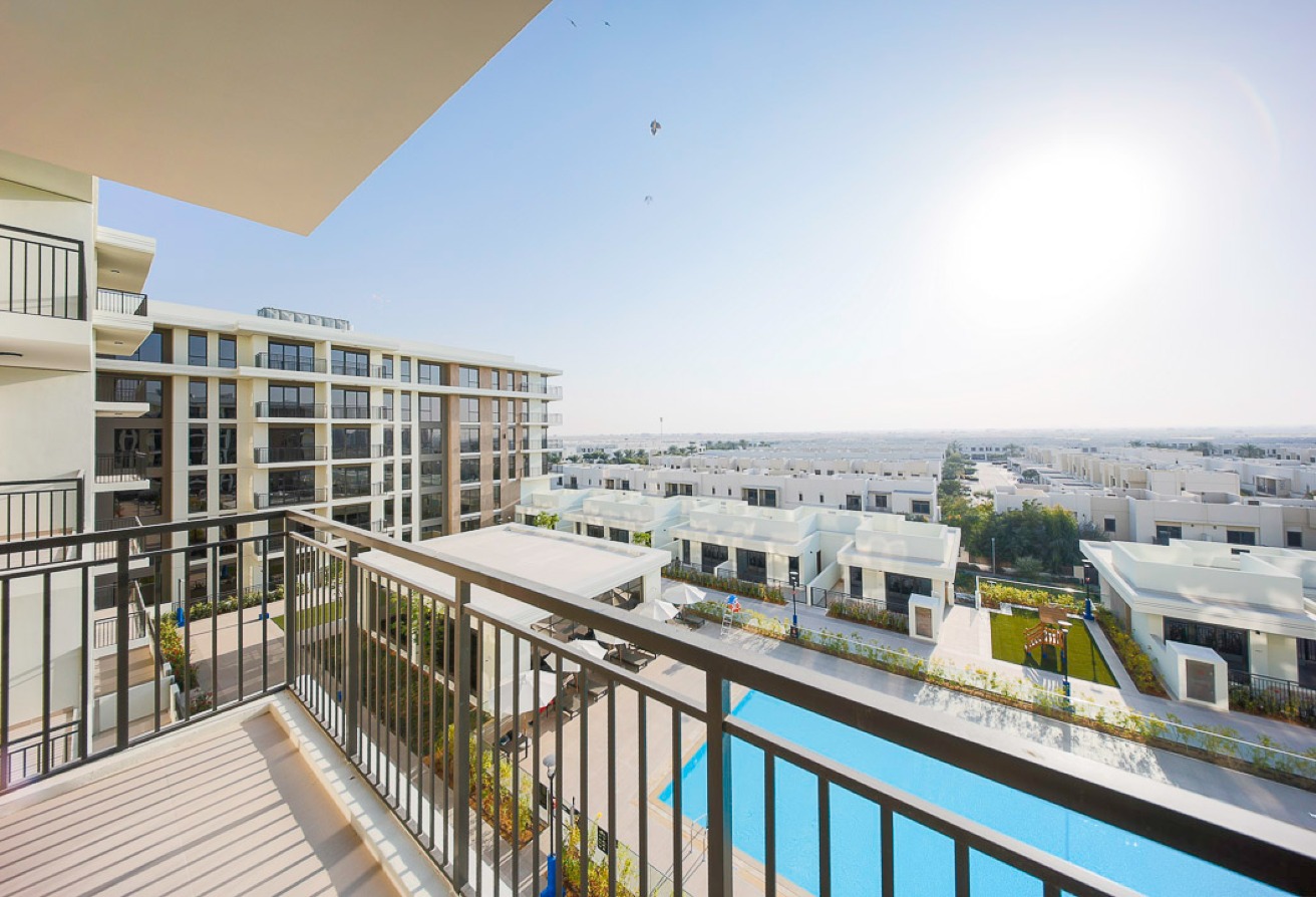 Studio apartment in Holland Gardens, Town Square: 15