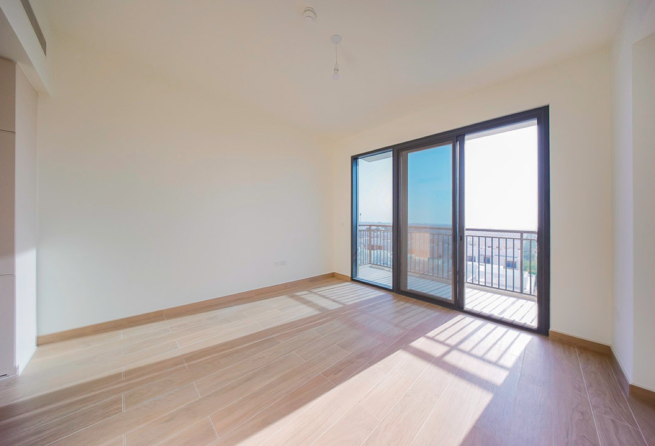 Studio apartment in Holland Gardens, Town Square: 5