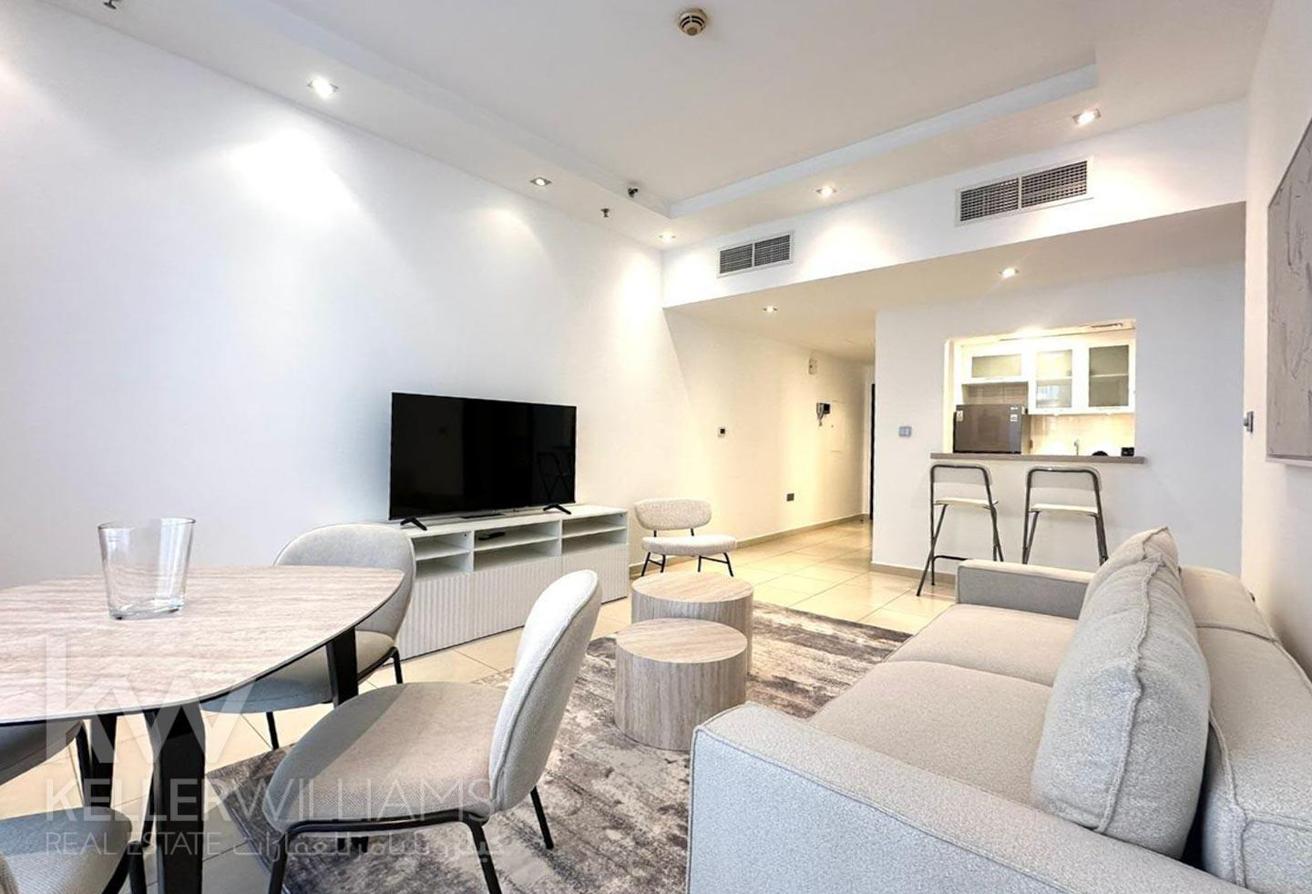 Lovely Fully Furnished One BR Marina View photo 2