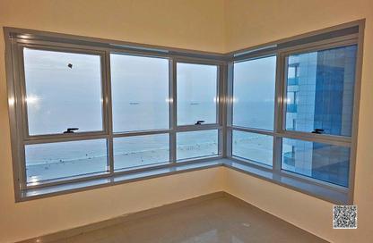 Apartment - 3 Bedrooms - 4 Bathrooms for sale in Corniche Tower - Ajman Corniche Road - Ajman