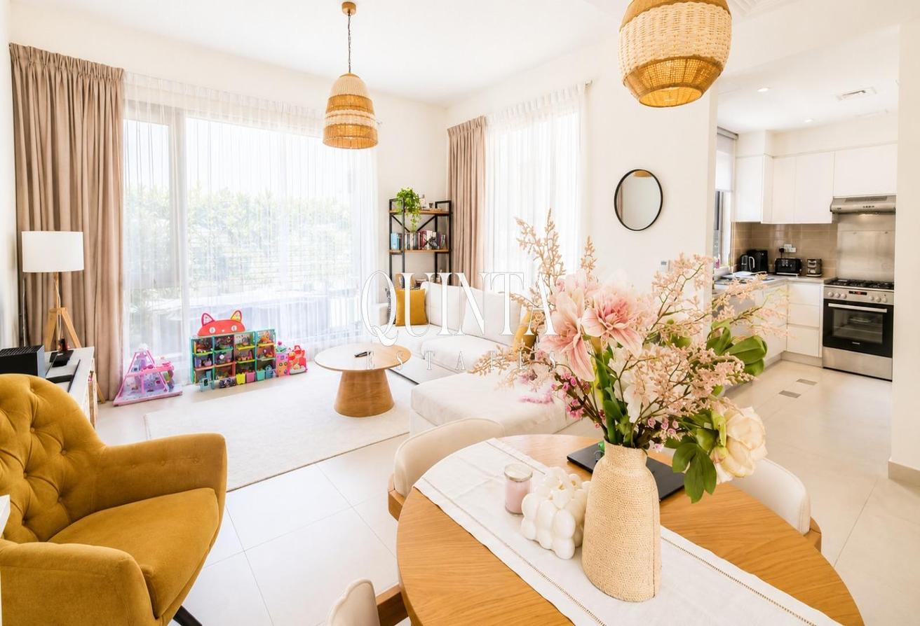Spacious | Unfurnished | Great Location photo 3