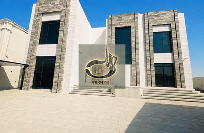 Villa - 5 Bedrooms - 7+ Bathrooms for rent in Nad Al Sheba Villas - Nad Al Sheba 3 - Nad Al Sheba - Dubai