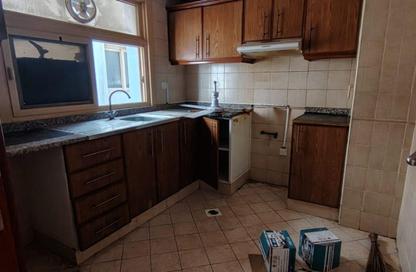 Apartment - 1 Bedroom - 2 Bathrooms for rent in Al Mabrooka Tower - Al Majaz 1 - Al Majaz - Sharjah
