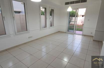 Villa - 2 Bedrooms - 3 Bathrooms for rent in Springs 15 - The Springs - Dubai