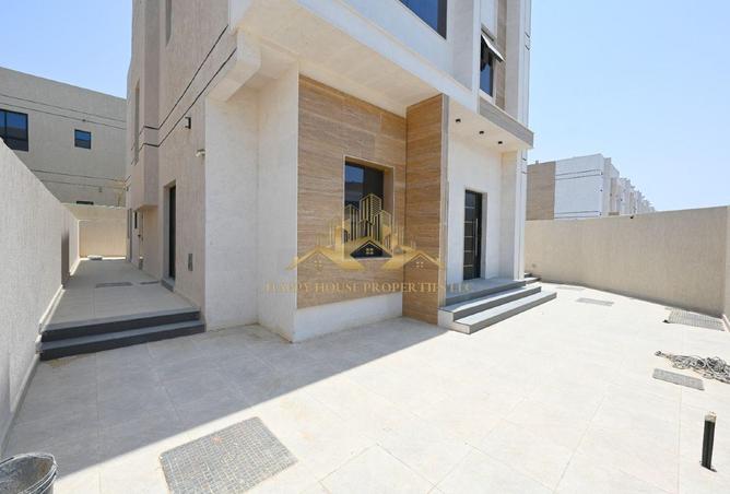 129751776 - Property Image 2