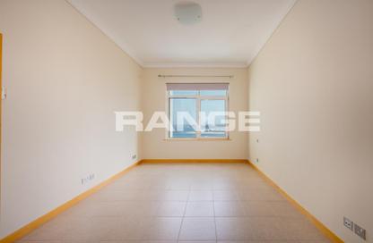 Apartment - 2 Bedrooms - 3 Bathrooms for rent in Al Das - Shoreline Apartments - Palm Jumeirah - Dubai