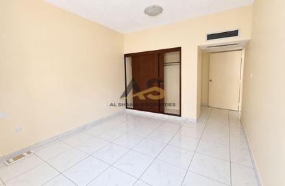 Apartment - 2 - 3 for rent in Golden Sands 1 - Al Mankhool - Bur Dubai - Dubai