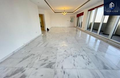 Apartment - 3 - 4 for rent in Ghaya Residence - Sheikh Zayed Road - Dubai