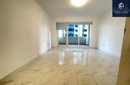Apartment - 3 - 4 for rent in Ghaya Residence - Sheikh Zayed Road - Dubai