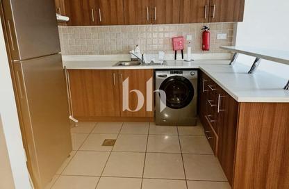 Apartment - 1 Bedroom - 2 Bathrooms for rent in Sulafa Tower - Dubai Marina - Dubai