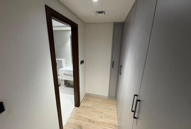 87449237 - Property Image 2