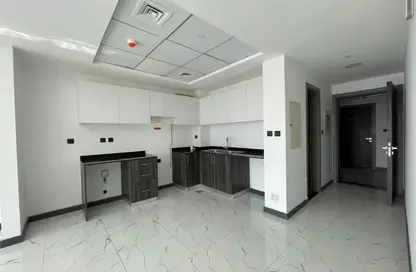 Apartment - 2 Bedrooms - 3 Bathrooms for rent in Rukan Tower B - Rukan Tower - Rukan - Dubai Land - Dubai