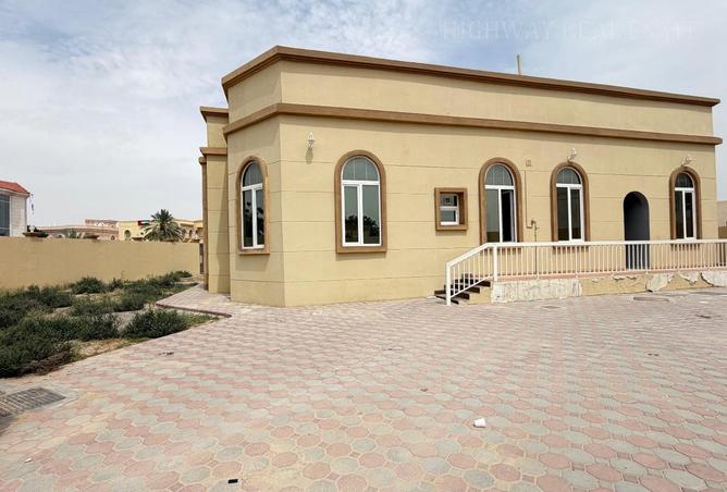 96125242 - Property Image 3