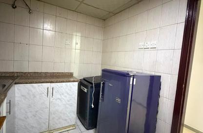 Apartment - Studio - 1 for rent in Downtown Fujairah - Fujairah