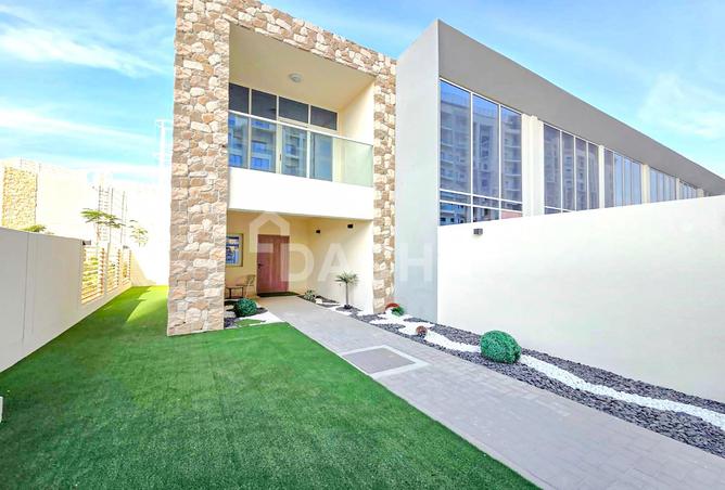 97820125 - Property Main Image