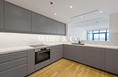 Apartment - 3 Bedrooms - 2 Bathrooms for rent in The Links East Tower - The Links - The Views - Dubai