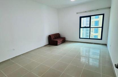 Apartment - 3 Bedrooms - 3 Bathrooms for rent in Al Rashidiya Towers - Al Rashidiya - Ajman Downtown - Ajman