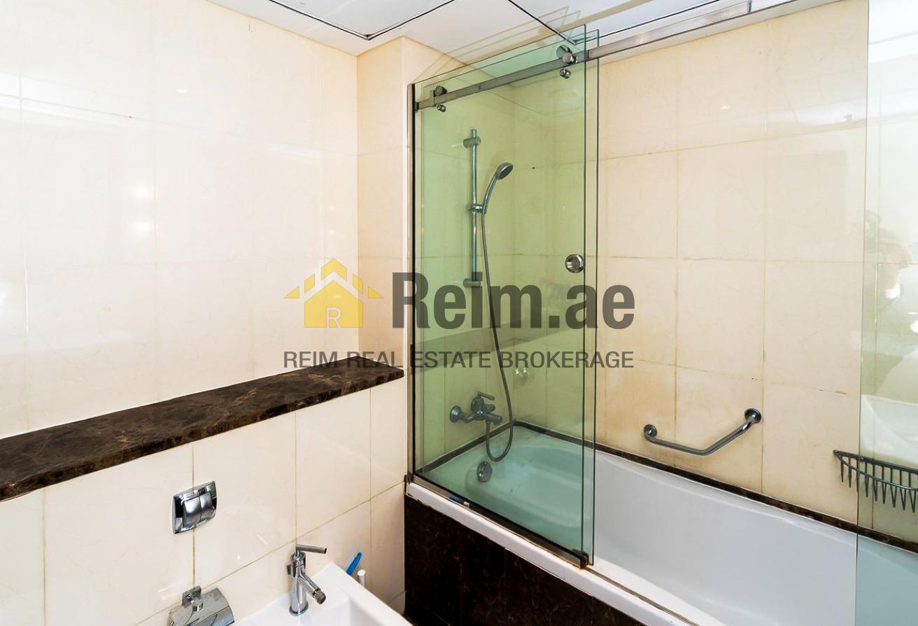 Near Metro | High Floor | Chiller Free photo 16