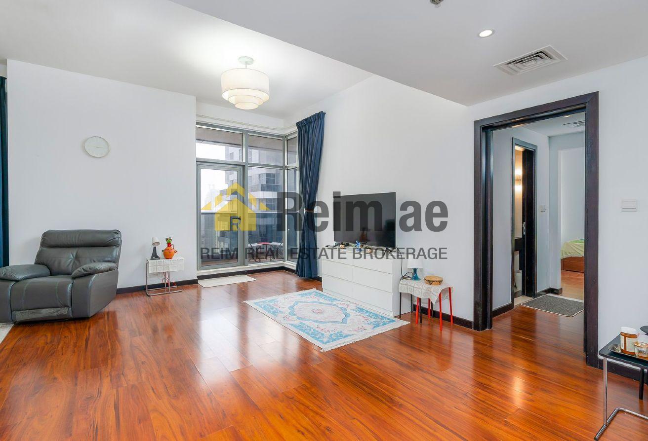 Near Metro | High Floor | Chiller Free photo 12
