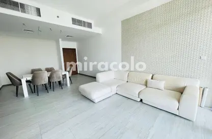 شقة - 2 غرف نوم - 2 حمامات للبيع في بناية هاميني - منطقة 15 - قرية جميرا الدائرية - دبي