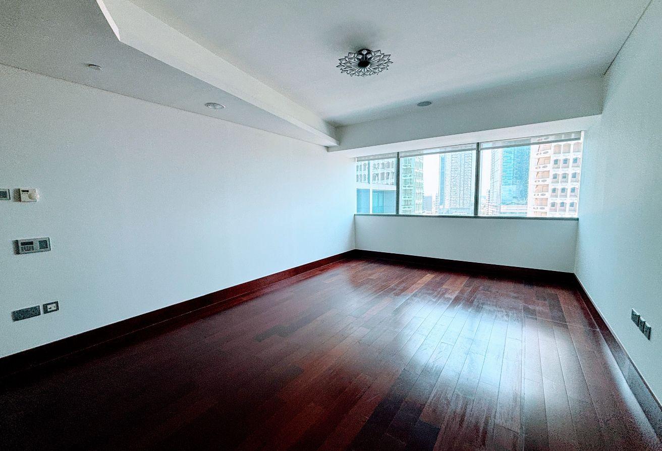 Large 3 Bed Duplex | Maids Room | Balcony photo 11