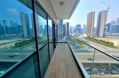 Apartment - 2 Bedrooms - 3 Bathrooms for rent in SOL Bay - Business Bay - Dubai
