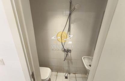 Townhouse - 2 Bedrooms - 4 Bathrooms for rent in Nasma Residence - Al Tai - Sharjah