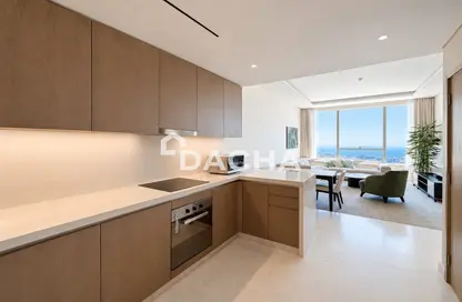 Apartment - 1 Bedroom - 2 Bathrooms for rent in The Palm Tower - Palm Jumeirah - Dubai
