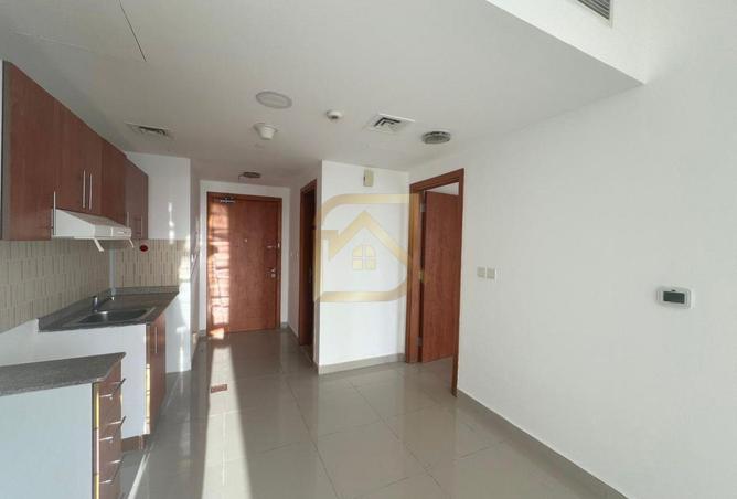 100871201 - Property Image 3