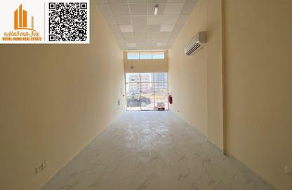 Shop - Studio for rent in Al Jurf 3 - Al Jurf - Ajman Downtown - Ajman