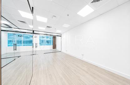 Office Space - Studio - 1 Bathroom for rent in Capital Golden Tower - Business Bay - Dubai