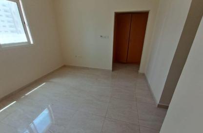 Apartment - 1 Bedroom - 2 Bathrooms for rent in Thuraya Al Majaz Building - Al Majaz 3 - Al Majaz - Sharjah