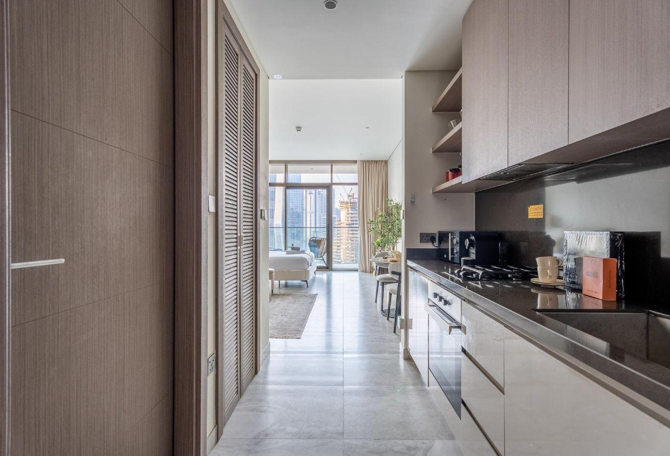 Studio | Canal View & Burj Khalifa photo 19
