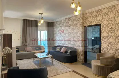 شقة - غرفة نوم - 2 حمامات للايجار في برج منازل 5 - شارع التعاون - التعاون - الشارقة