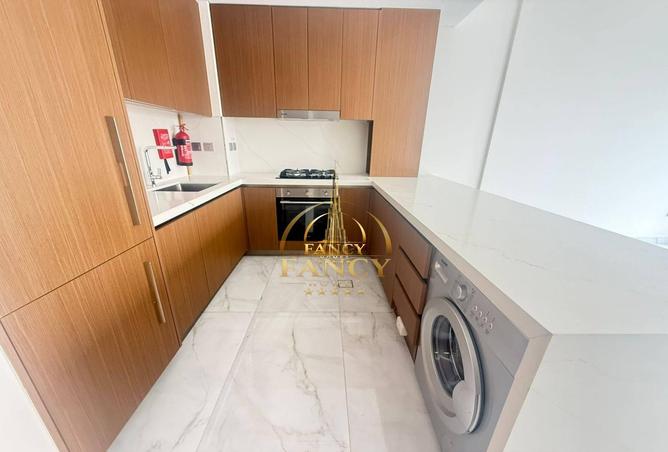 81949435 - Property Image 3