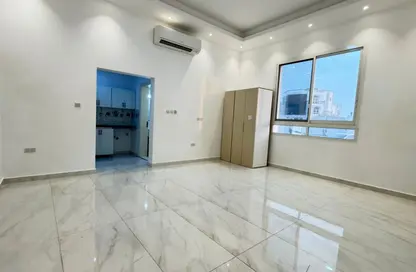 شقة - 1 حمام للايجار في مدينة الرياض - أبوظبي