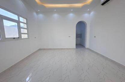 Apartment - Studio - 1 for rent in Madinat Al Riyad - Abu Dhabi