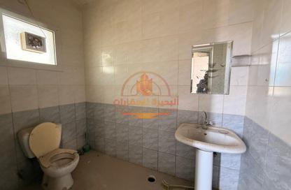 Warehouse - Studio - 1 Bathroom for rent in Al Sajaa Industrial - Al Sajaa - Sharjah