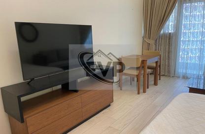 Apartment - Studio - 1 Bathroom for rent in Azizi Aliyah - Dubai Healthcare City 2 - Al Jaddaf - Dubai