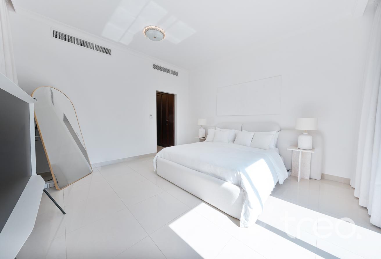 Pristine Upgraded Interior | Internal Road photo 25