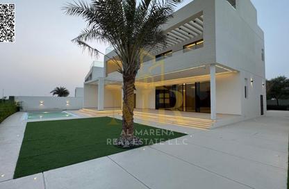 Villa - 5 Bedrooms - 7 Bathrooms for sale in Golf Community - Al Zorah - Ajman