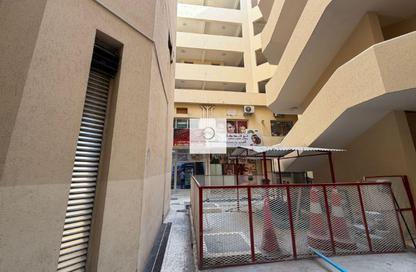 Retail - Studio for rent in Al Qusais Building - Al Qusais Residential Area - Al Qusais - Dubai