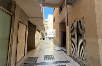 Retail - Studio for rent in Al Qusais Building - Al Qusais Residential Area - Al Qusais - Dubai